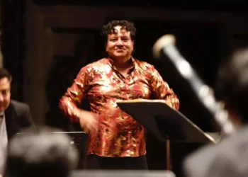 El maestro Faustino Díaz dirigió a la Orquesta Sinfónica de Oaxaca