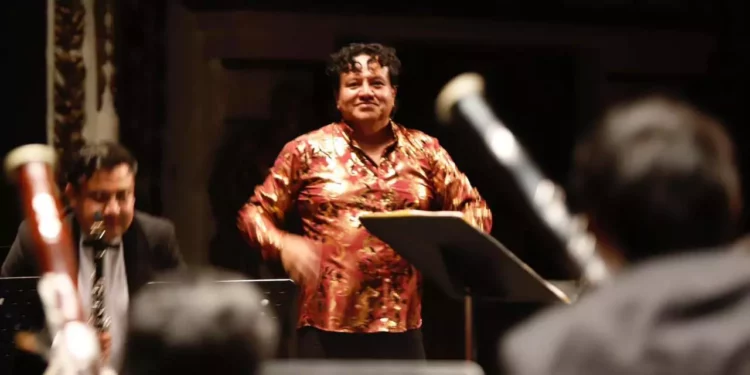 El maestro Faustino Díaz dirigió a la Orquesta Sinfónica de Oaxaca