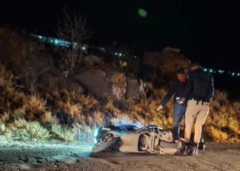 La motoneta de la víctima quedó varada sobre la carretera a Díaz Ordaz; el área fue resguardada por la Guardia Nacional.