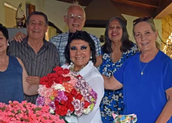 Fotos: cortesía // Los buenos deseos y felicitaciones para la festejada no pudieron faltar este día.