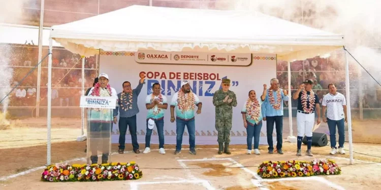 Se puso en marcha el torneo de beisbol en la región del Istmo.