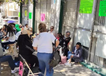Foto: Jesús Santiago // La protesta en las oficinas centrales del IEBO.