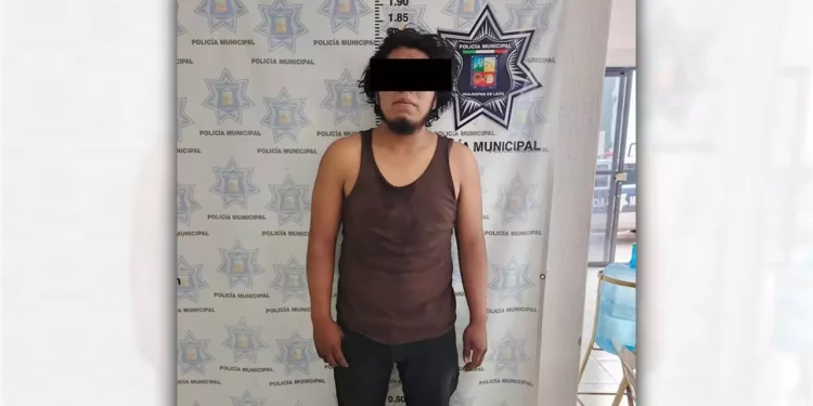 El presunto extorsionador fue entregado a la Fiscalía tras ser sometido por vecinos en la zona centro de Huajuapan.