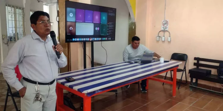Buscan impulsar prácticas sustentables para mejorar la productividad del campo en la región Mixteca.