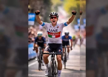 Isaac del Toro gana la Etapa 6 de la Tirreno-Adriático 2026 y queda a un paso del título