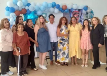Fotos: cortesía // Compartieron con las abuelas, tías y los padres la dulce espera de Leo.