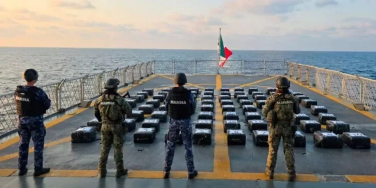 Decomisan dos toneladas de cocaína en Acapulco; suman más de 60 toneladas incautadas en el mar