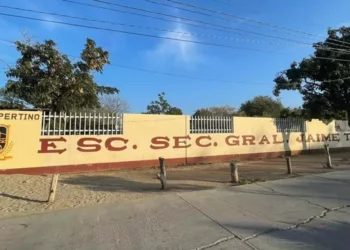 El docente utilizaba su cargo para vulnerar la integridad de sus alumnas bajo un esquema de coacción académica.