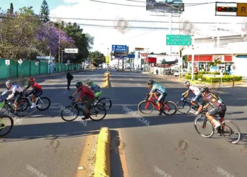 Fotos: Leobardo García Reyes // El fin de semana el ciclismo se celebró en la avenida Universidad.