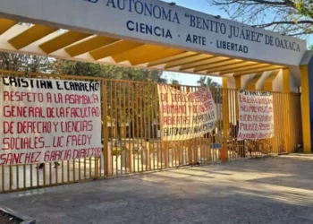 Foto: redes sociales // El campus de la UABJO cumple una semana sin actividad académica.