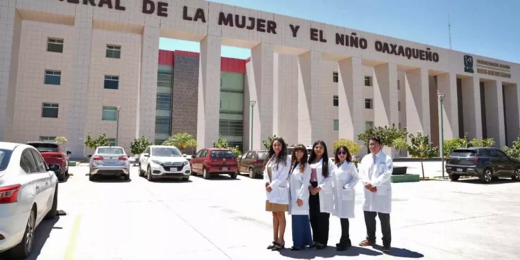 Foto: Presidencia de la República // El día de la apertura del hospital, el 21 de marzo de hace un año.