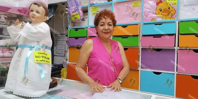Fotos: Lisbeth Mejía Reyes // El negocio de Tere Sánchez se suma a una lista de comercios que bajan la cortina en el centro de la ciudad de Oaxaca.