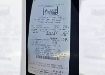 Foto: redes sociales // El recibo prueba del abuso de la tienda departamental.