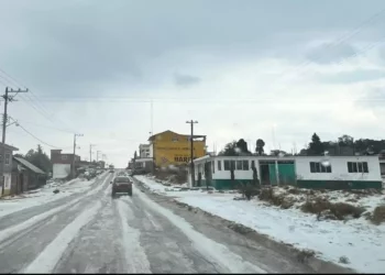 Foto: Alain Albarrán // En Chalcatongo de Hidalgo, en la región de la Mixteca, se reportó una lluvia torrencial con granizo.