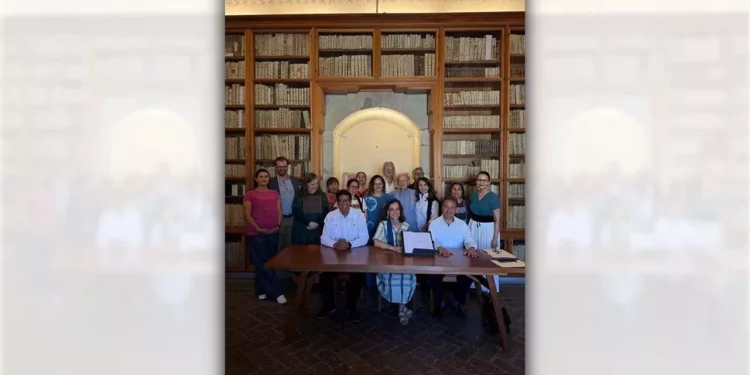 Fotos: Amigos del IAGO y del CFMAB // Este fin de semana se constituyó la nueva asociación civil, la Fundación Biblioteca Fray Francisco de Burgoa.