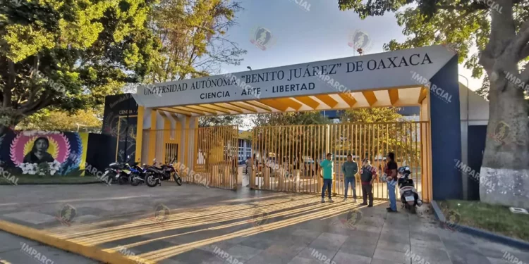 Foto: Archivo El Imparcial // Exigen el reconocimiento de Fredy Sánchez como director general de la Facultad, pese a que no fue electo bajo la normatividad universitaria.