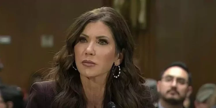 Donald Trump releva a Kristi Noem del DHS: Markwayne Mullin será el nuevo “Zar” de la seguridad fronteriza