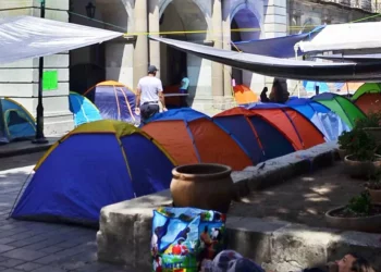 Paro de 72 horas, con todo y plantón de la S-22 en el zócalo