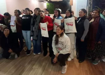 Más de 30 mujeres compartieron experiencias y reflexiones para fortalecer su bienestar personal.
