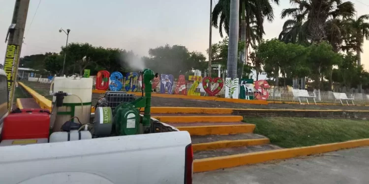 Foto: Gobierno de Oaxaca // Nebulización en diversos puntos del estado para contener al dengue.