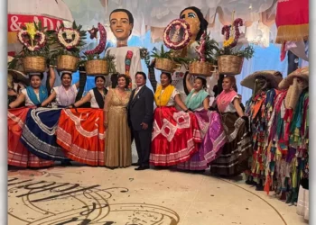 Fotos: Rubén Morales // Elvira Vásquez Vásquez y Adán Agreda Guerrero celebraron sus bodas de oro rodeados de sus seres queridos.