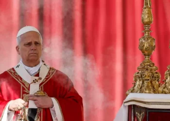 León XIV irrumpe en semana santa con un mensaje global: “Dios rechaza la guerra”
