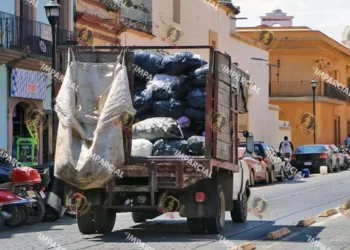 Foto: Adrián Gaytán // Persiste la recolección de desechos por parte de unidades desvencijadas. Nadie las controla ni sabe el destino de esa basura.