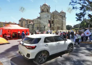 Foto: Adrián Gaytán // El bloqueo se realizó como forma de presión a las autoridades en la solución a esta demanda.