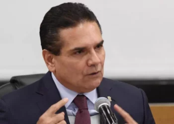 Giran orden de aprehensión contra Silvano Aureoles por masacre de Arantepacua