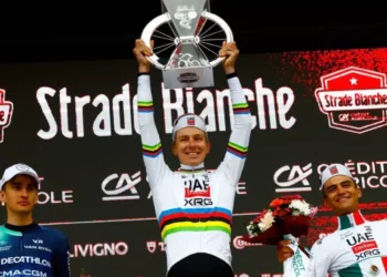 ¡Histórico! Isaac del Toro sube al podio en la Strade Bianche 2026