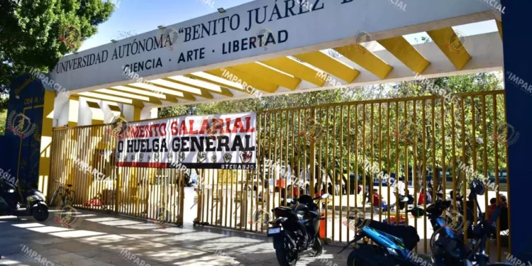 Foto: Archivo El Imparcial // Vendrán días aciagos para la UABJO.