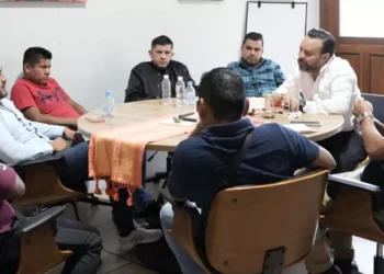 Para garantizar la paz, se reúne SEGO con organizaciones sociales triquis