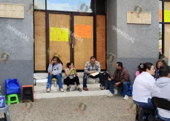 Crisis en el Registro Civil; se aferran a cargo