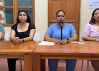 Destituyen a Directora de la Juventud de Tehuantepec por “kit forense” tras ofrecer disculpa pública