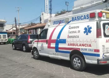 ¡Asalto en pleno centro de Tehuantepec! Irrumpen en banco y huyen sin ser detenidos