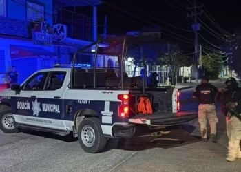 Ejecutan a exmilitar en la agencia de La Venta