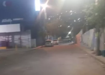 Balacera en anexo de Santa Rosa desata caos: un herido y reportero amenazado para borrar evidencia