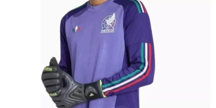 ¿Estás listo para gastar $3,000 pesos en la camiseta morada de los arqueros de México?”