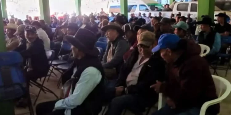 San Francisco Coatlán frena bloqueo, pero lanza ultimátum por incumplimientos
