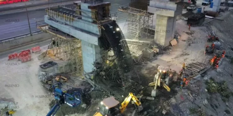 Se desploma armado de columna en construcción de la Línea 4; hay cuatro heridos