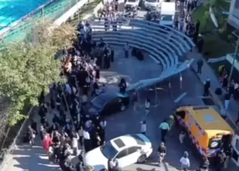 Otro colapso en foto de generación; ahora fue en la UV y deja más de 20 lesionados