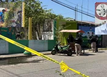 Acribillan a balazos a líder de mototaxistas en Juchitán