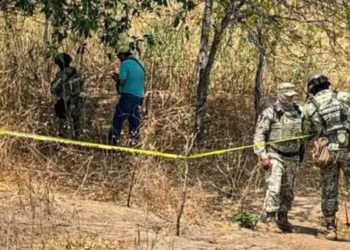 Hallan cadáver humano en estado de descomposición cerca del río Tehuantepec