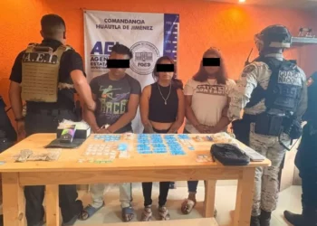 Capturan a tres personas en punto de venta de drogas en Huautla de Jiménez