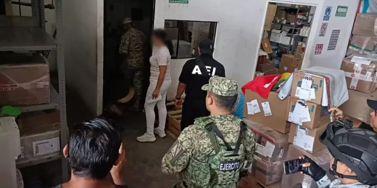 Paquetería bajo sospecha: decomisan drogas y armas en envíos en cinco regiones de Oaxaca