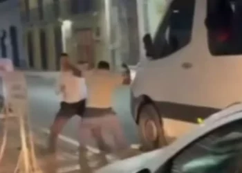 VIDEO | ¿Por qué la violencia domina las calles? Pelea entre conductores sacude el centro de Oaxaca