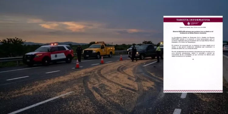 Sorgo regado provoca accidente en libramiento de Matías Romero; piden extremar precauciones