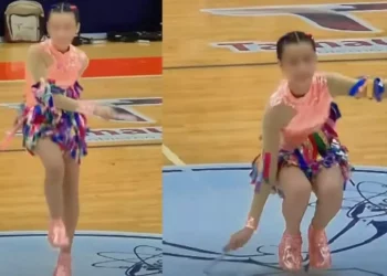VIDEO | Niña oaxaqueña deslumbra con atuendo de “tiliche” en concurso de salto de cuerda