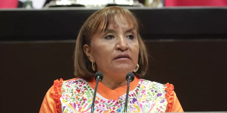 Foto: Cámara de Diputados // La petista Margarita García le pone el cascabel al gato.