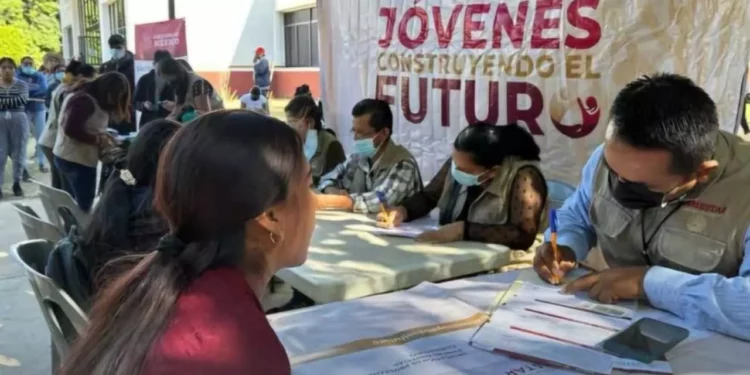 Foto: Secretaría del Bienestar // Inscripción de uno de los programas estrella de la 4T a la baja en Oaxaca.